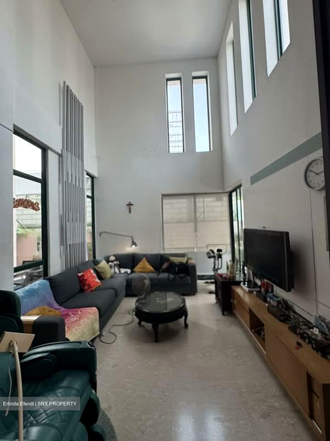 Kew Drive (D16), Terrace #566529211